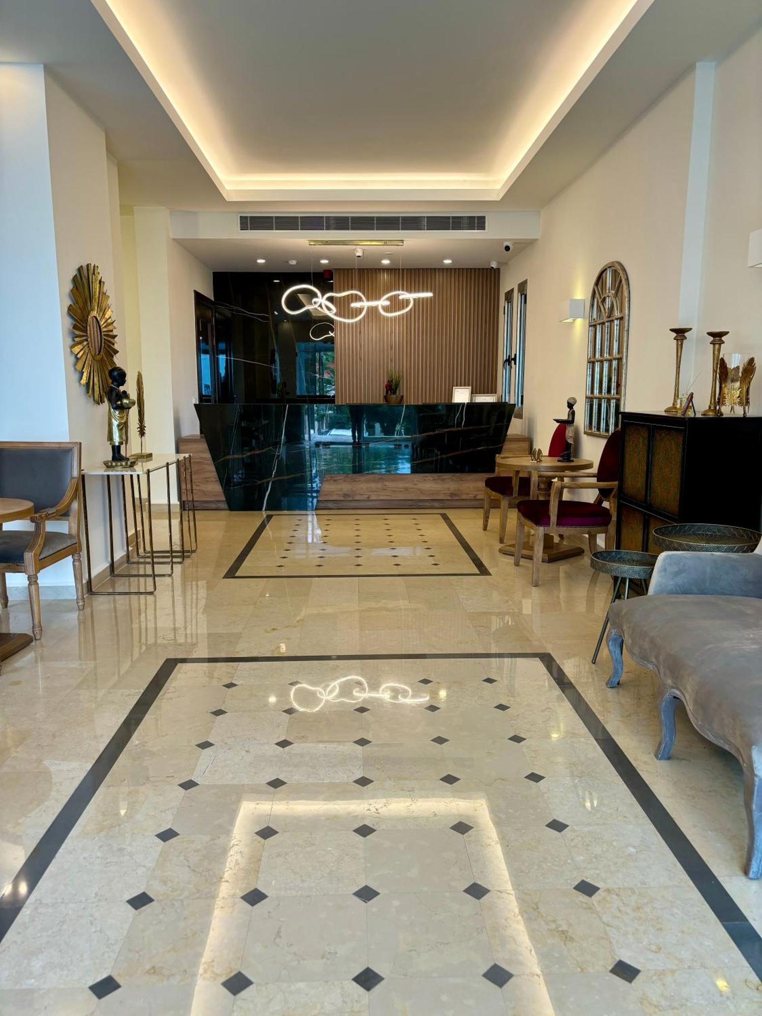 Byblostar Hotel Exterior photo